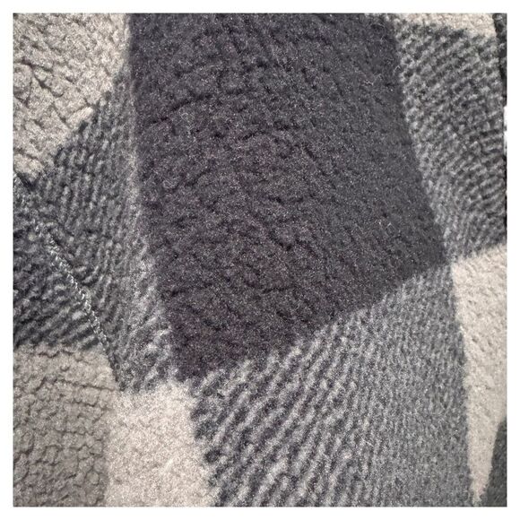 NWT Wrangler fleece 1/4 zip pull over sweater - Picture 2 of 4